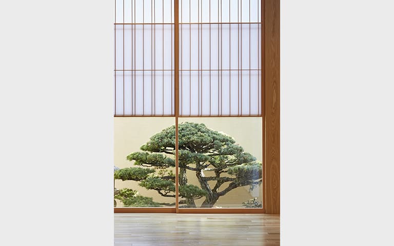 枯山水のある豪邸_庭木